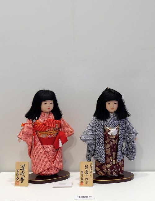 Куклы, изображающие обычаи Японии