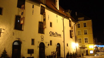 Крутой средневековый ресторан "Олд Ганза"