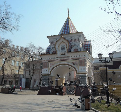 Адмиральский сквер: Николаевские ворота